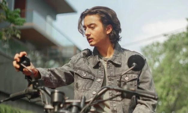 Bryan Domani, Aktor Muda Multitalenta Karier yang Terus Bersinar