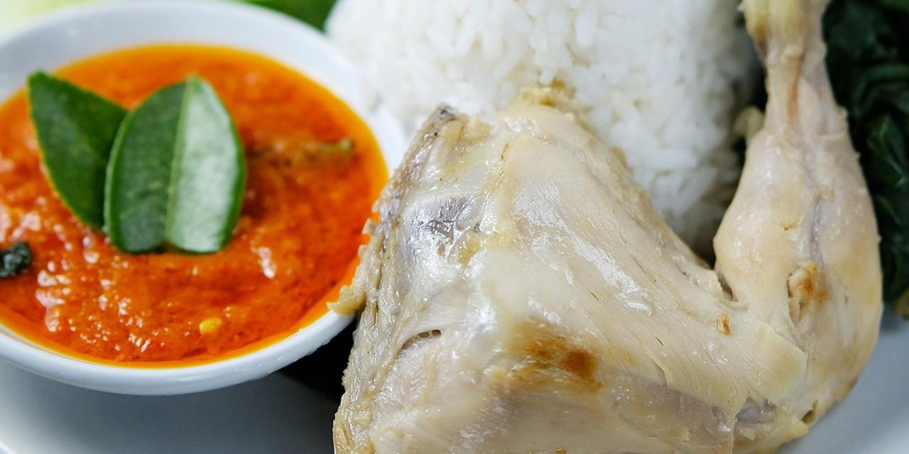 Ayam Pop Yang Lezat Dan Juga Gurih Ala Rumah Makan Padang