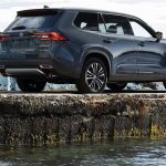 Toyota Grand Highlander Woodland Bawa Suspensi Lebih Tinggi